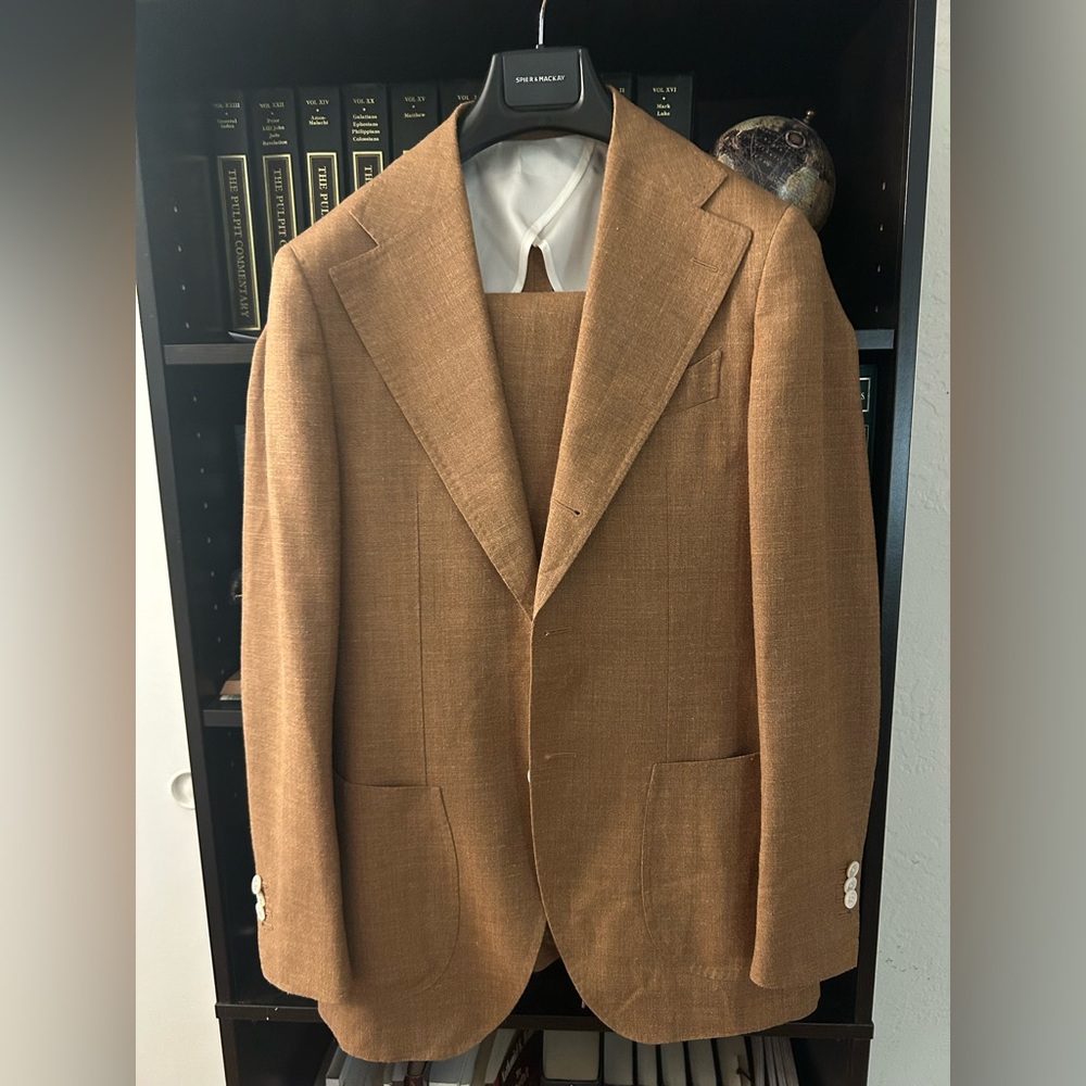 Suitsupply “La Spalla” Suit 34R- Tobacco Brown Wool, Silk, Linen